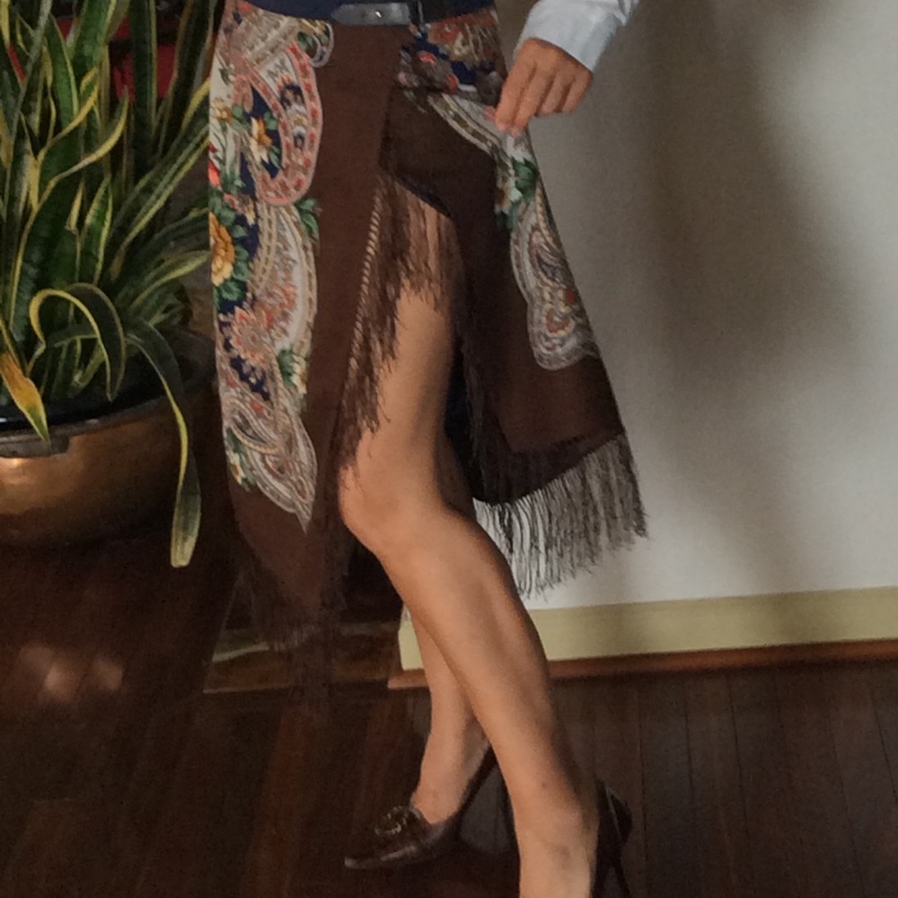 Eye- catching Skirt.